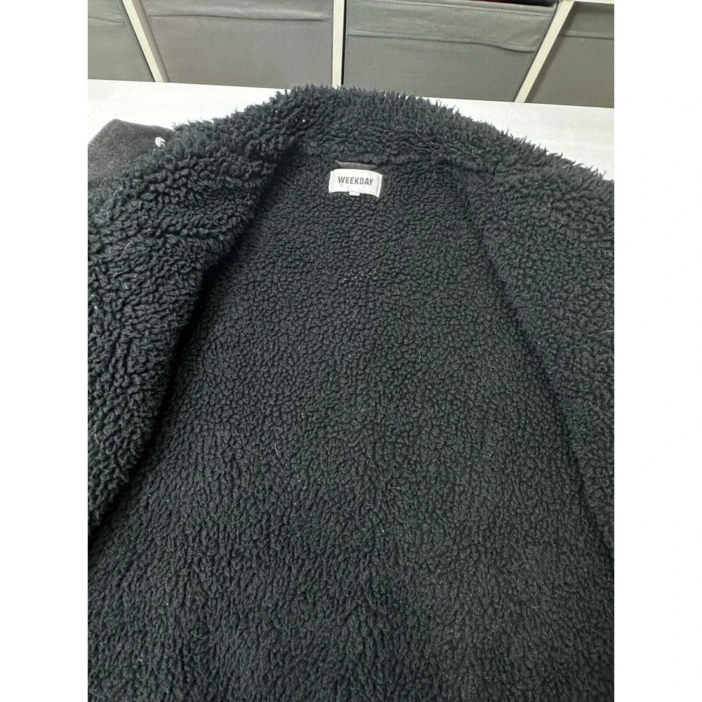 Men's Weekday  Black Sherpa Lined Trucker Jacket Size Small